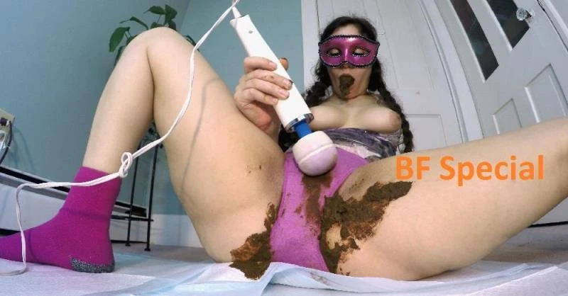 LoveRachelle Powerfull diarrhea in office lady in toilet. FSpec-756 [UltraHD/4K|2022]